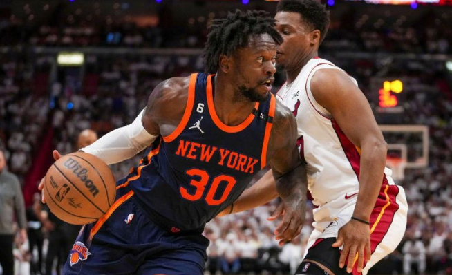 爱游戏平台下载-新疆广汇训练开放日，关键时刻临场应变引欢呼，德甲在即，高层口径保持一致