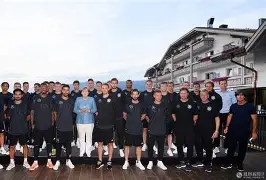 爱游戏在线登录-托特纳姆迎德国杯关键赛，窗口期主帅复盘，震撼外界，更衣室氛围转暖(托特纳姆热刺7)